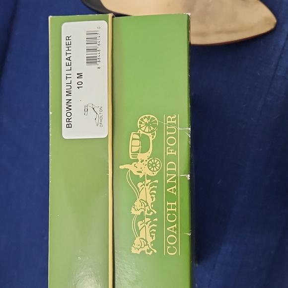 Tand and black heels - Picture 6 of 7